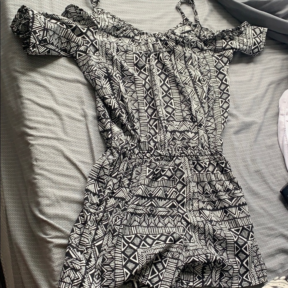romper - Picture 2 of 2